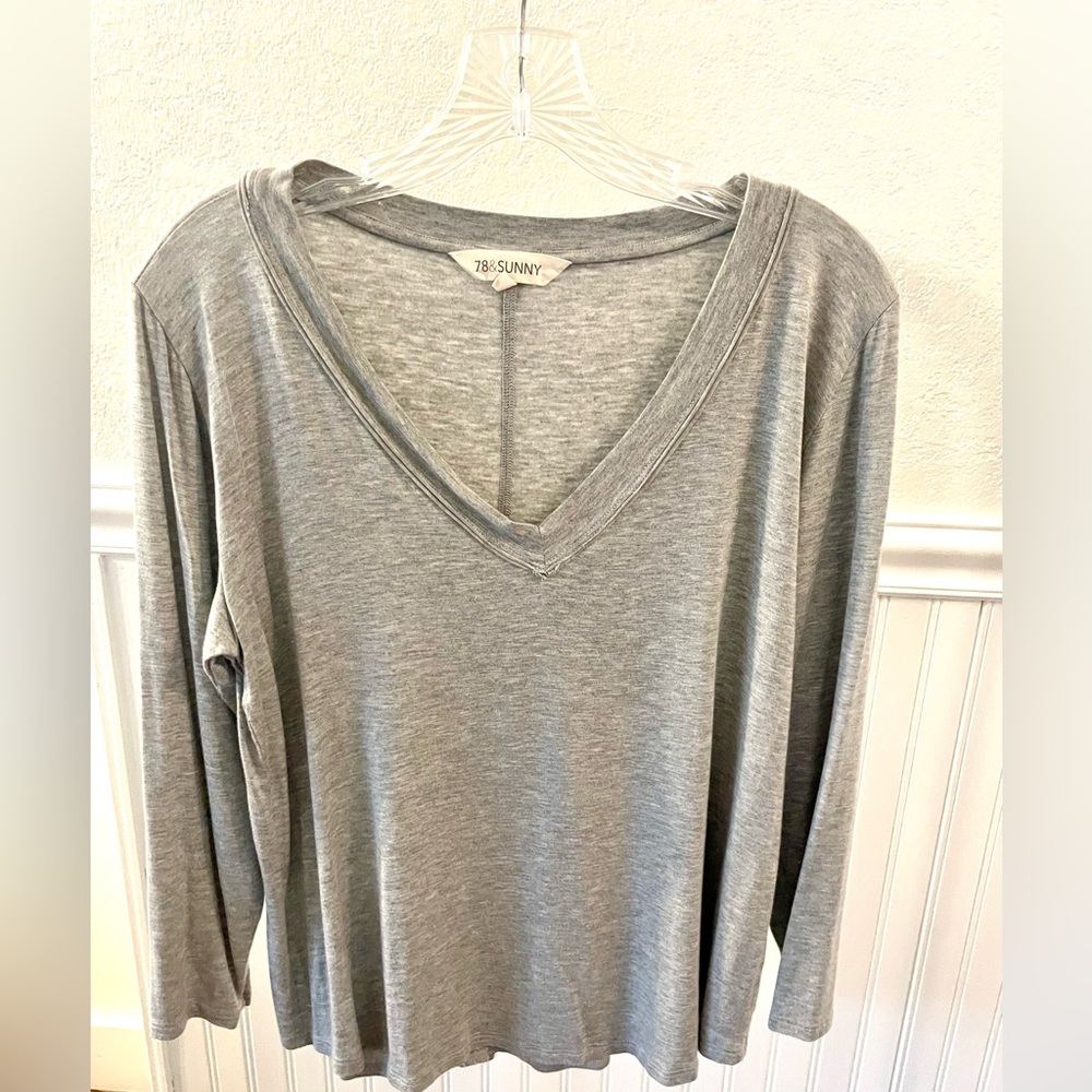 Super soft 78&Sunny long sleeve top - size M